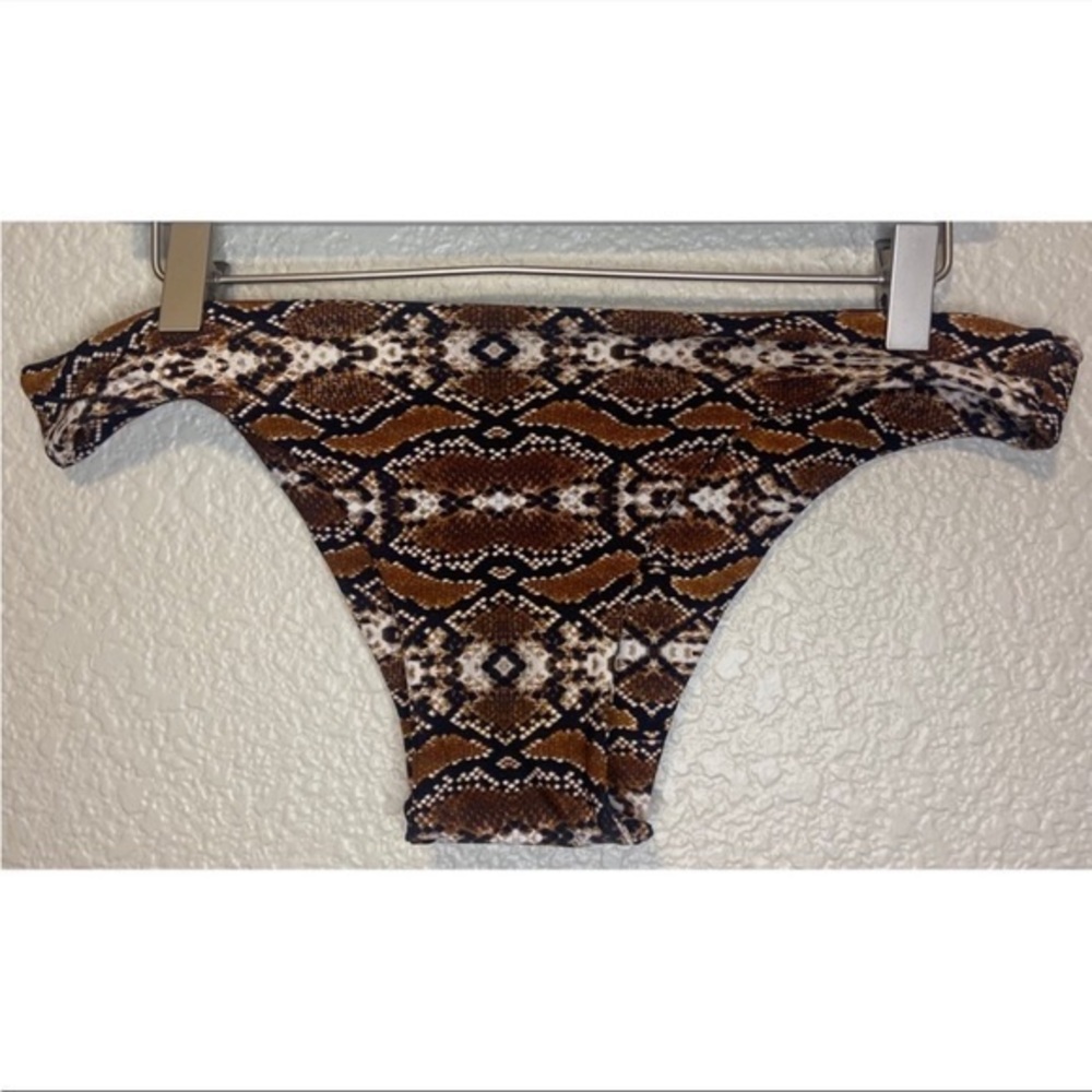 Fused Hawaii Snakskin‎ Swim Bikini Bottoms Size Medium